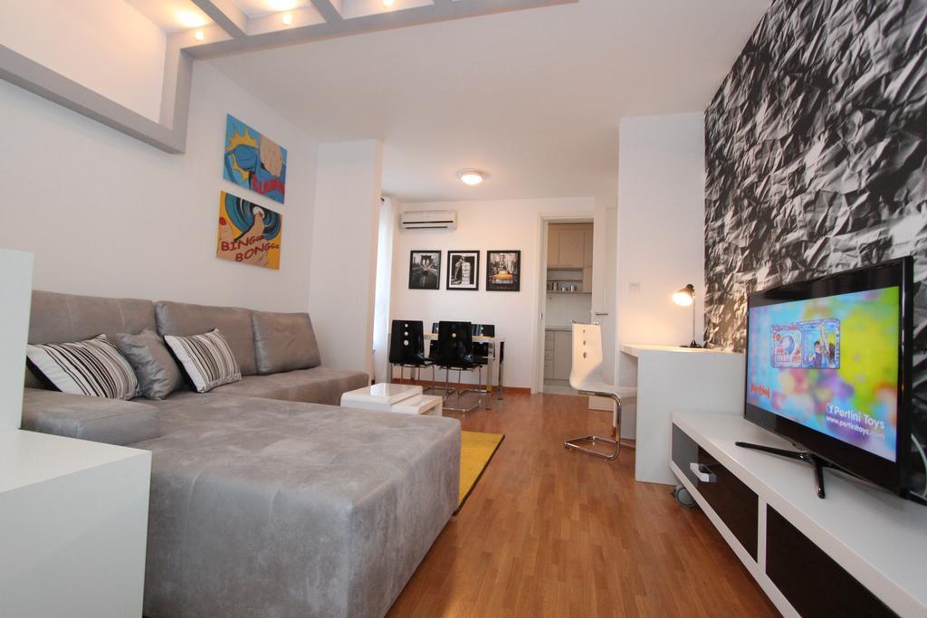 New Belgrade Apartment Neven, Parking 5 Evra Dan Exterior photo